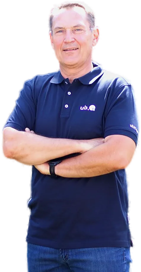 Klaus R.
